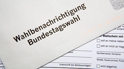 Bundestagswahl Wahlbenachrichtigung © picture-alliance/chromorange